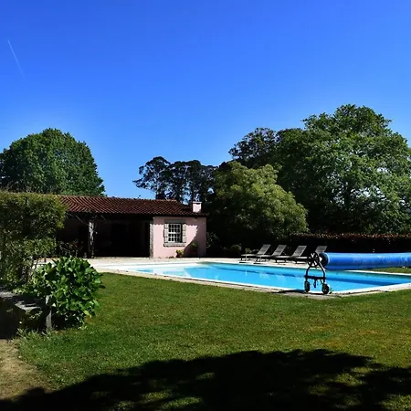 Luxury 12 Bedrooms Private Pool Near Oporto Villa